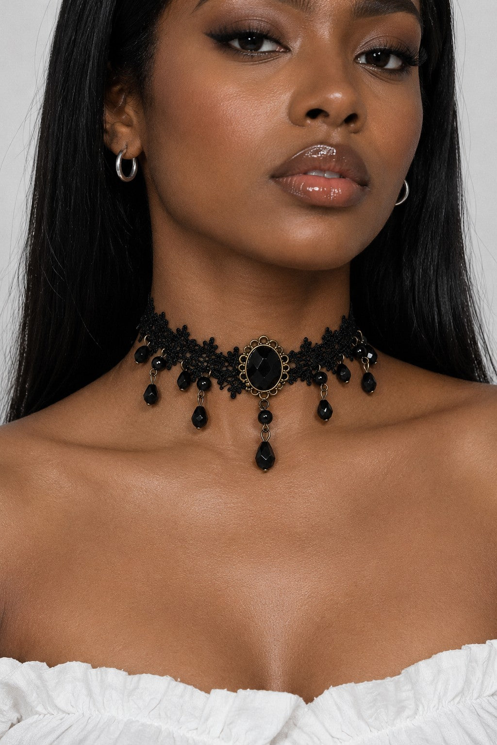 Esmeralda — Ras-de-cou dentelle et perles noires