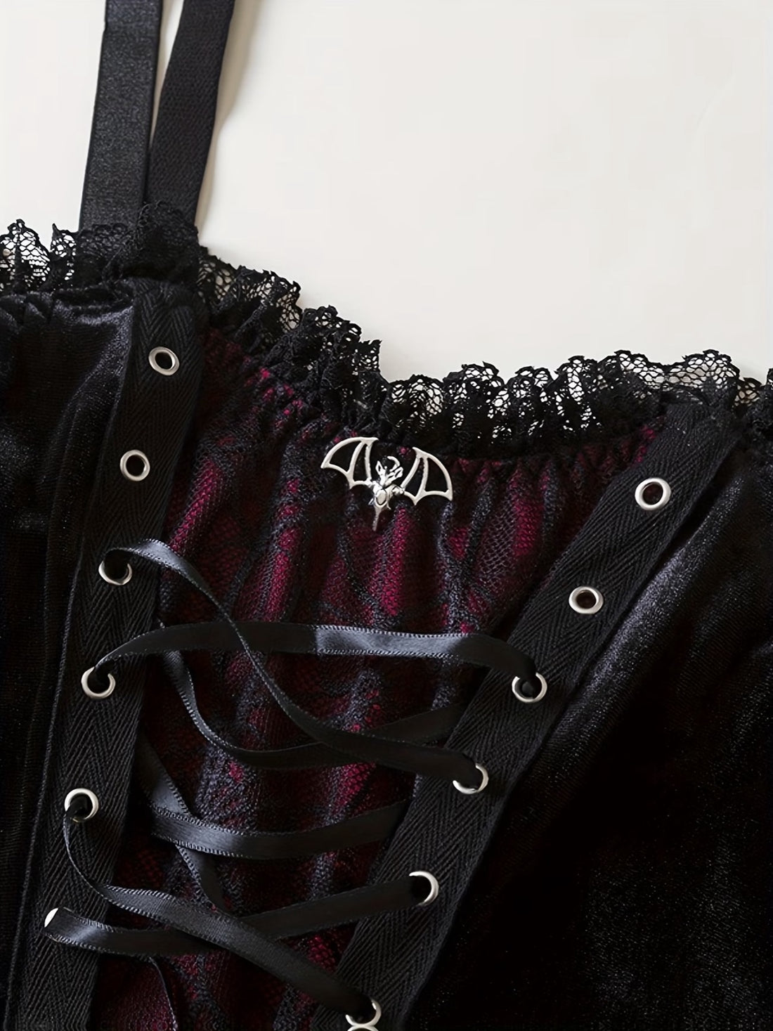 Nyctalis — Corset top velours lacé chauve-souris