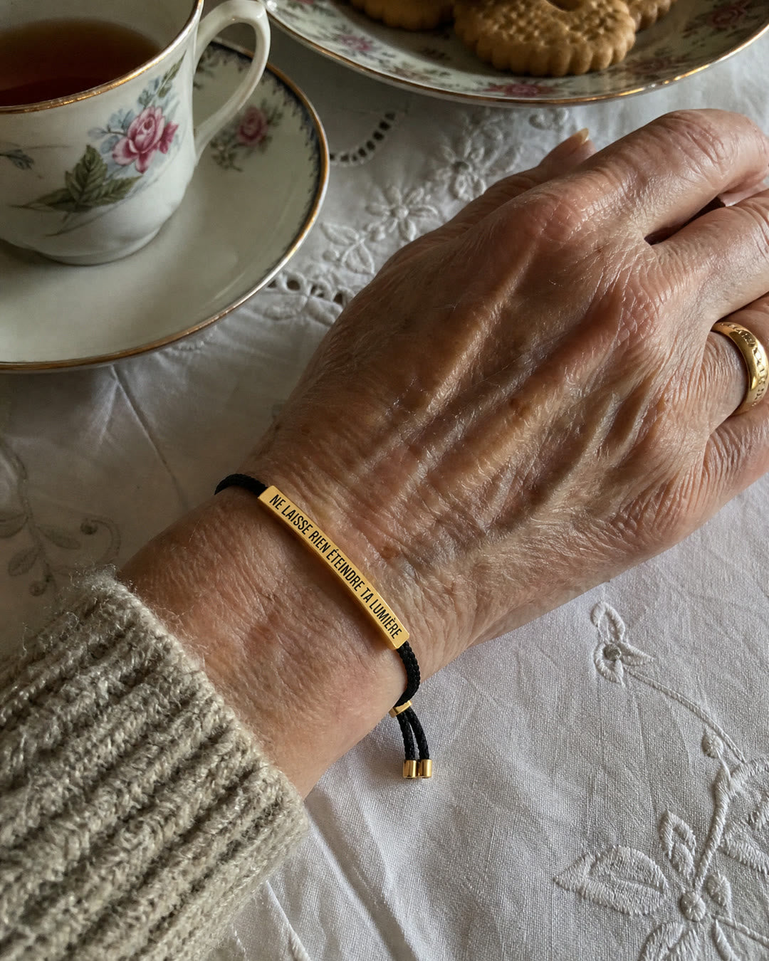 Bracelet Ne laisse rien éteindre ta lumière
