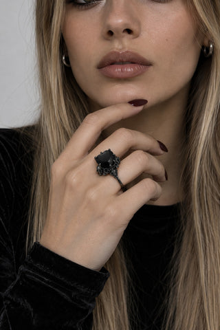 Ossuaire — Bague crânes pierre noire ou rouge