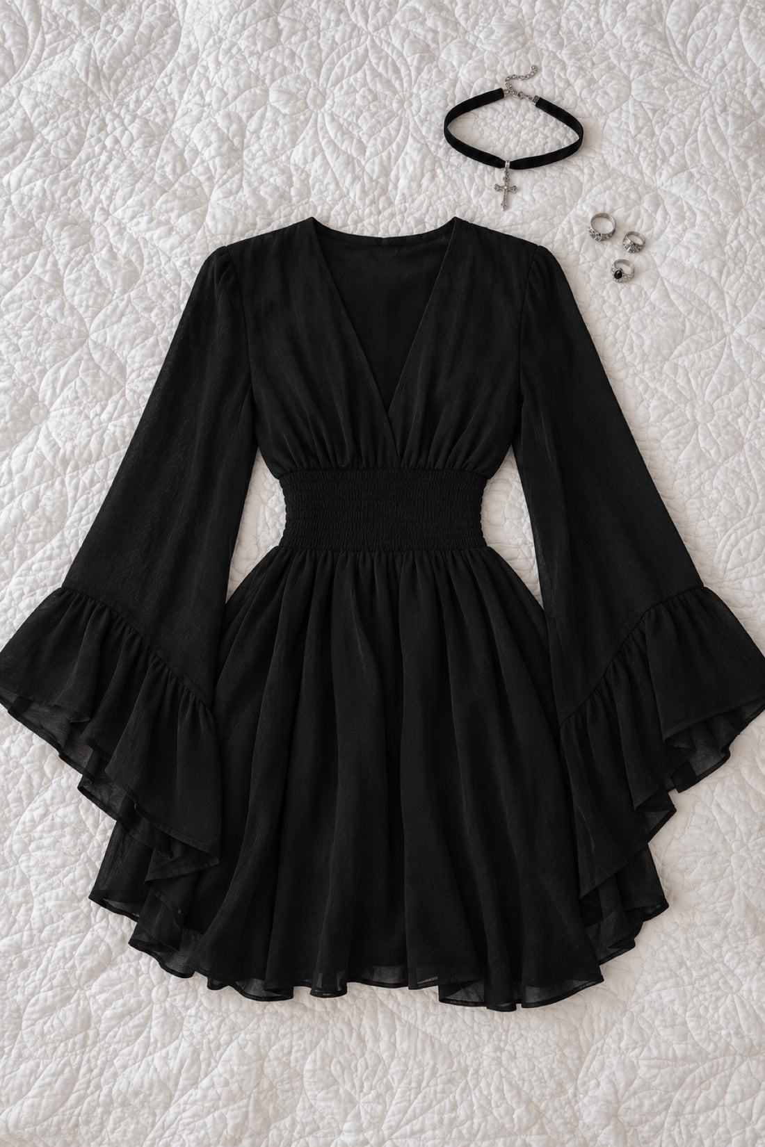 Perséphone — Mini-robe gothique manches cloche