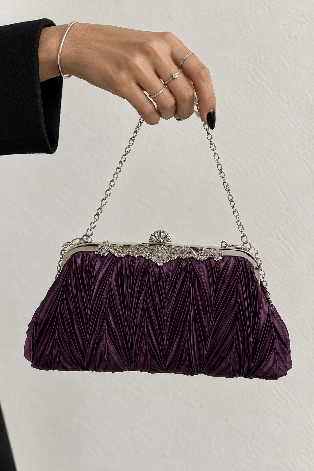 Pompadour — Pochette de soirée satin plissé