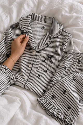 pyjama-raye-noir-noeuds-3