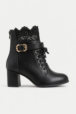 Sabbat — Bottines lacées à talon et dentelle
