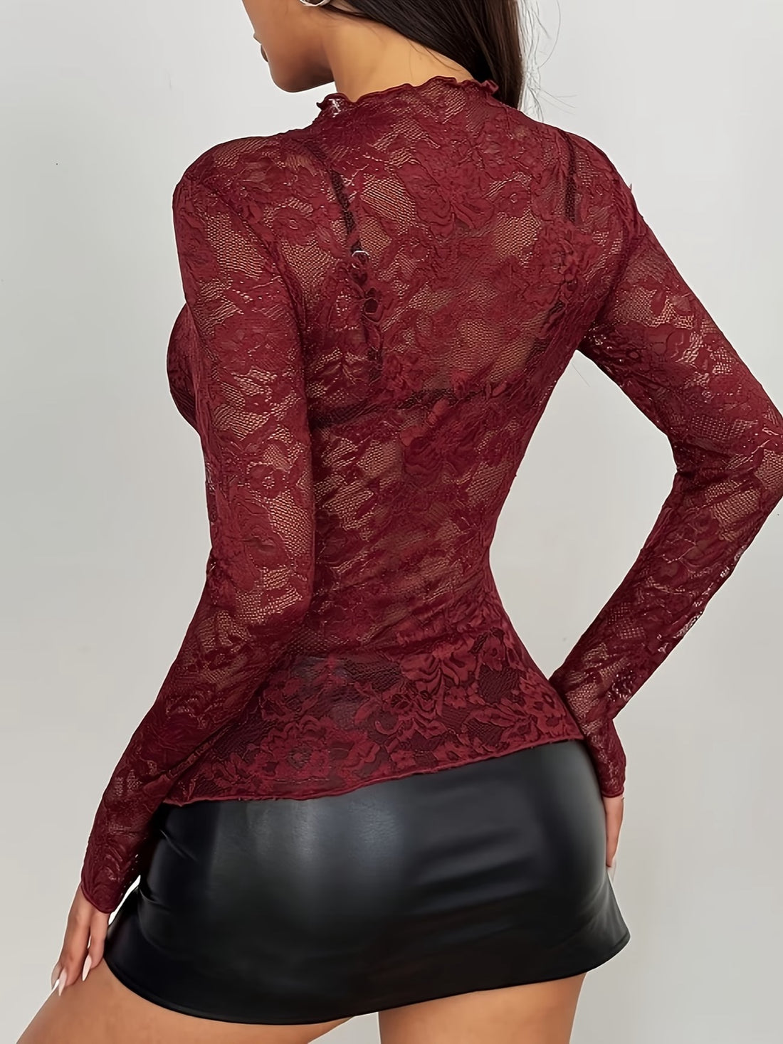 Scarlett — Body en dentelle manches longues
